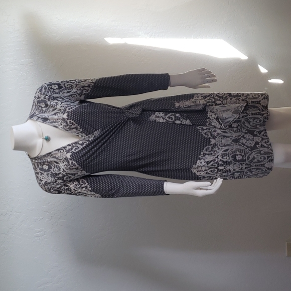 BCBG MaxAzria | Wrap Dress | Midi-Size: M | - Picture 2 of 8